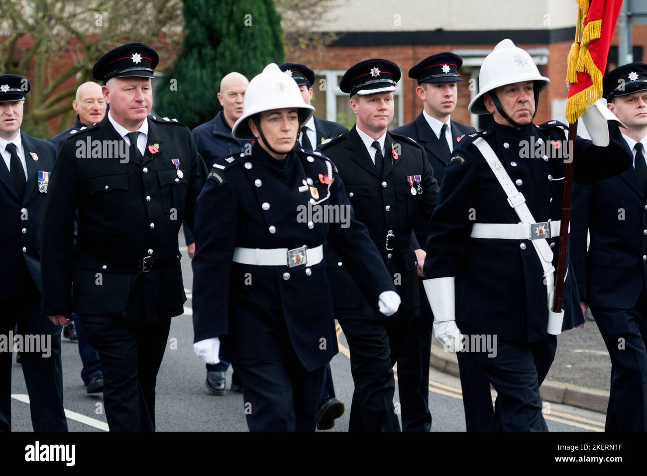 La parata a Kenilworth Remembrance Sunday, Warwickshire, Inghilterra, Regno Unito Foto Stock