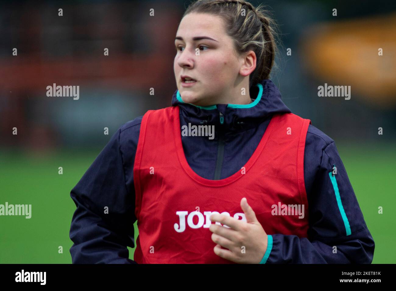 Chloe Chivers di Swansea City durante il riscaldamento. Cardiff City vs Swansea City nella Orchard Welsh Premier Women's League Cup all'Ocean Park Arena. Foto Stock