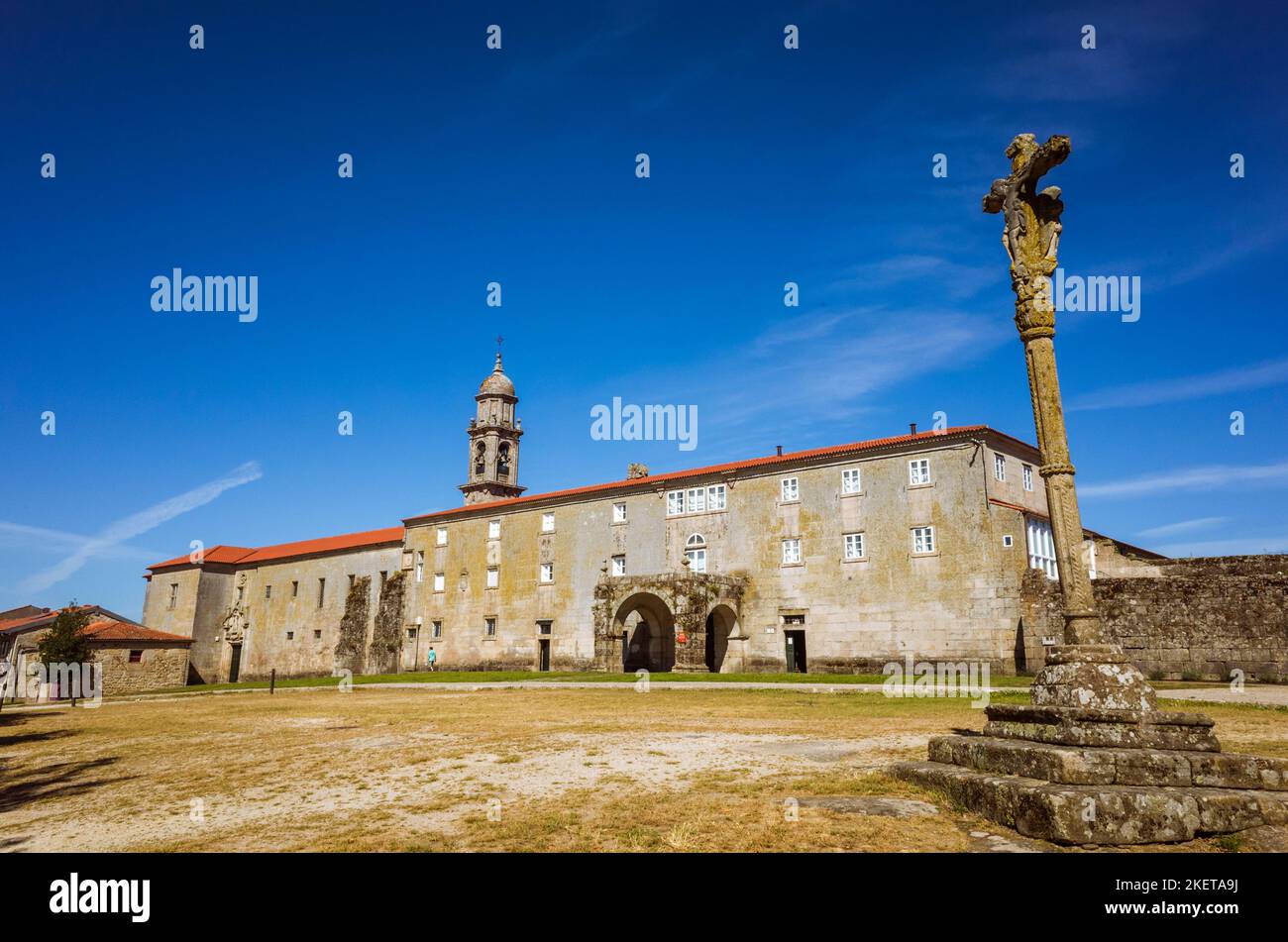 Allariz, provincia di Ourense, Galizia, Spagna : monastero di Santa Clara costruito nel XIII secolo e ricostruito nel XVIII secolo. Foto Stock