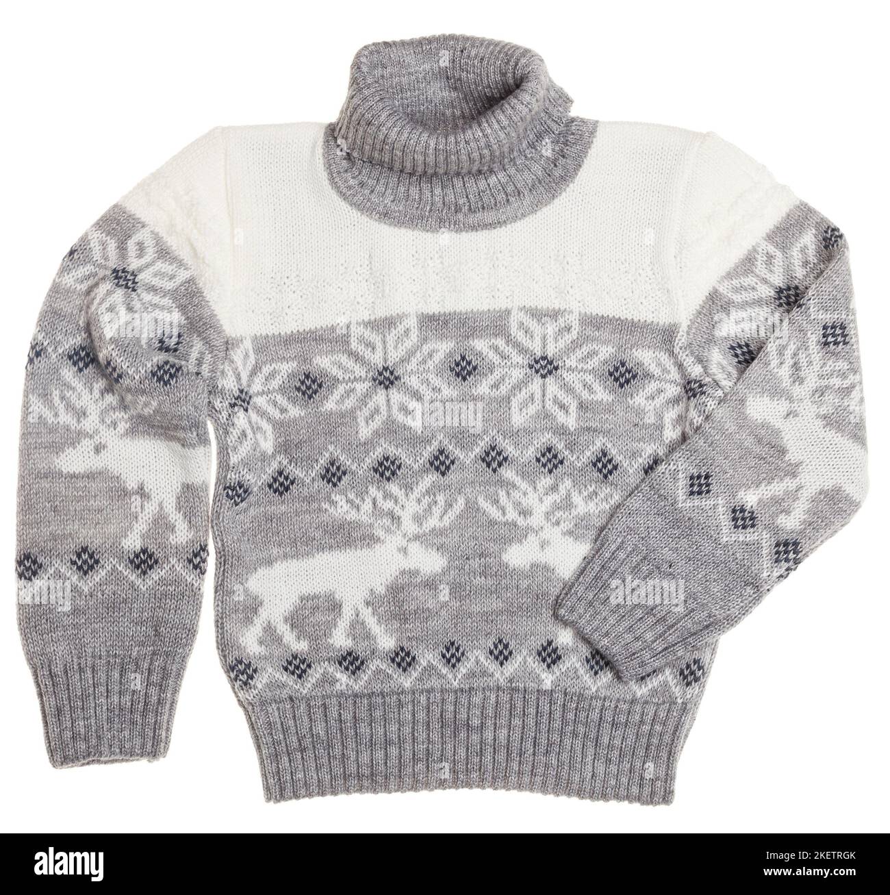 Felpa da bambino grigio con dolcevita di Natale (noto anche come maglione Ugly) con ornamento nordico lavorato a maglia su sfondo bianco Foto Stock