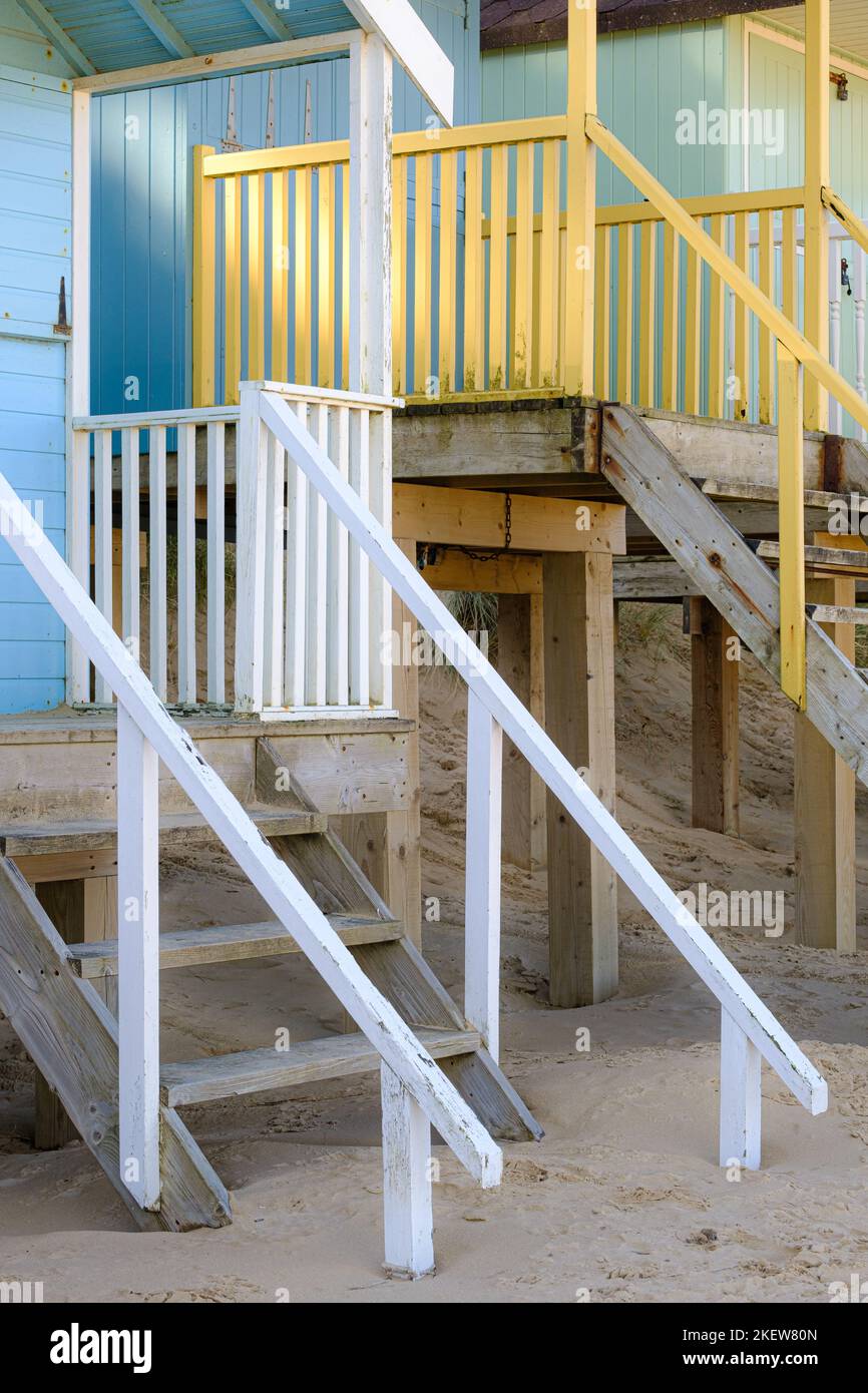 Capanne sulla spiaggia a Wells Next the Sea, Norfolk, Regno Unito Foto Stock