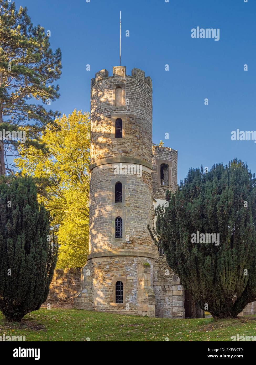 La torretta del castello di Stainborough, una follia nei giardini del castello di Wentworth. Barnsley, Regno Unito Foto Stock