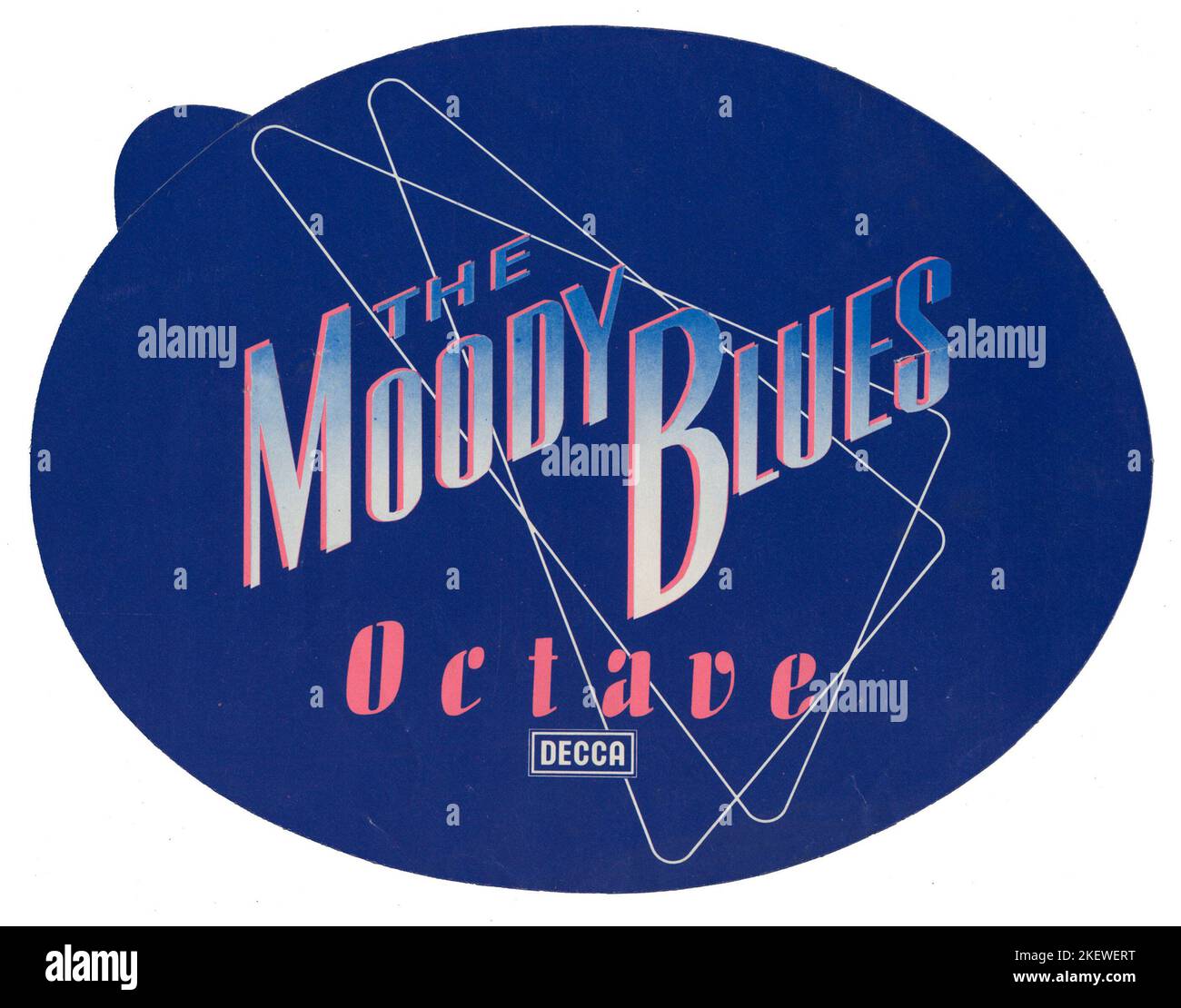 1978 Moody Blues Decca Records adesivo promozionale in carta ovale che pubblicizza il nuovo album Octave. Da un'esposizione in negozio di record in 1978. Foto Stock 1978 Moody Blues Decca Records adesivo promozionale in carta ovale che pubblicizza il nuovo album Octave. Da un'esposizione in negozio di record in 1978. Foto Stock