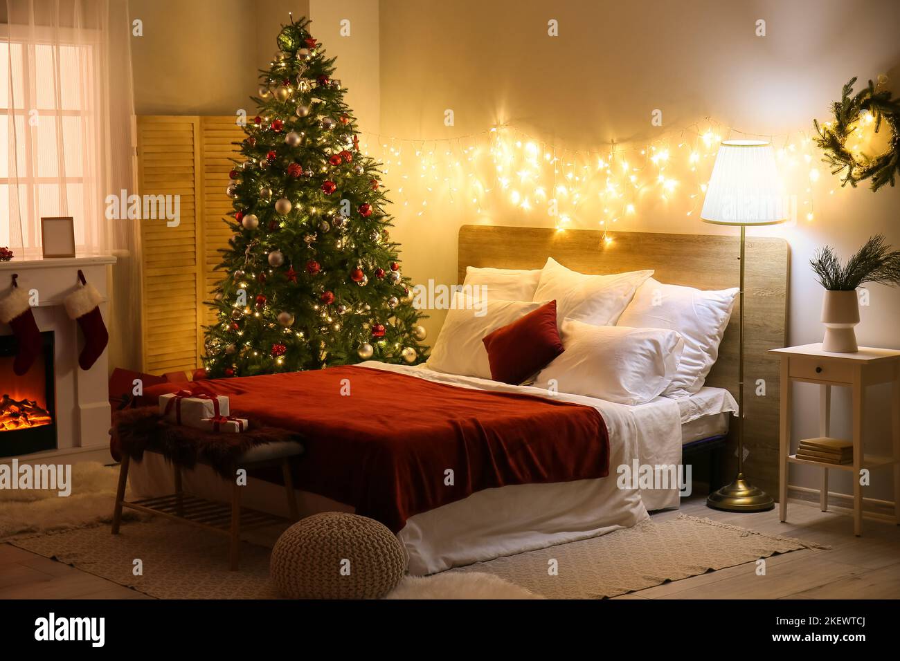 Tenda Luminosa Led Natalizia 3 Metri Con 20 Decorazioni, Fiocchi Di Neve E Pigne, Alimentazione A Batteria, 2 Modalità (Fisso/Lampeggiante), Per Interni/Esterni