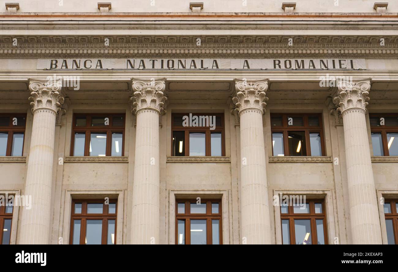 Bucarest, Romania - 14 novembre 2022: Sede della Banca Nazionale di Romania, in questa foto è la nuova ala del Palazzo BNR, costruito tra il 19 Foto Stock
