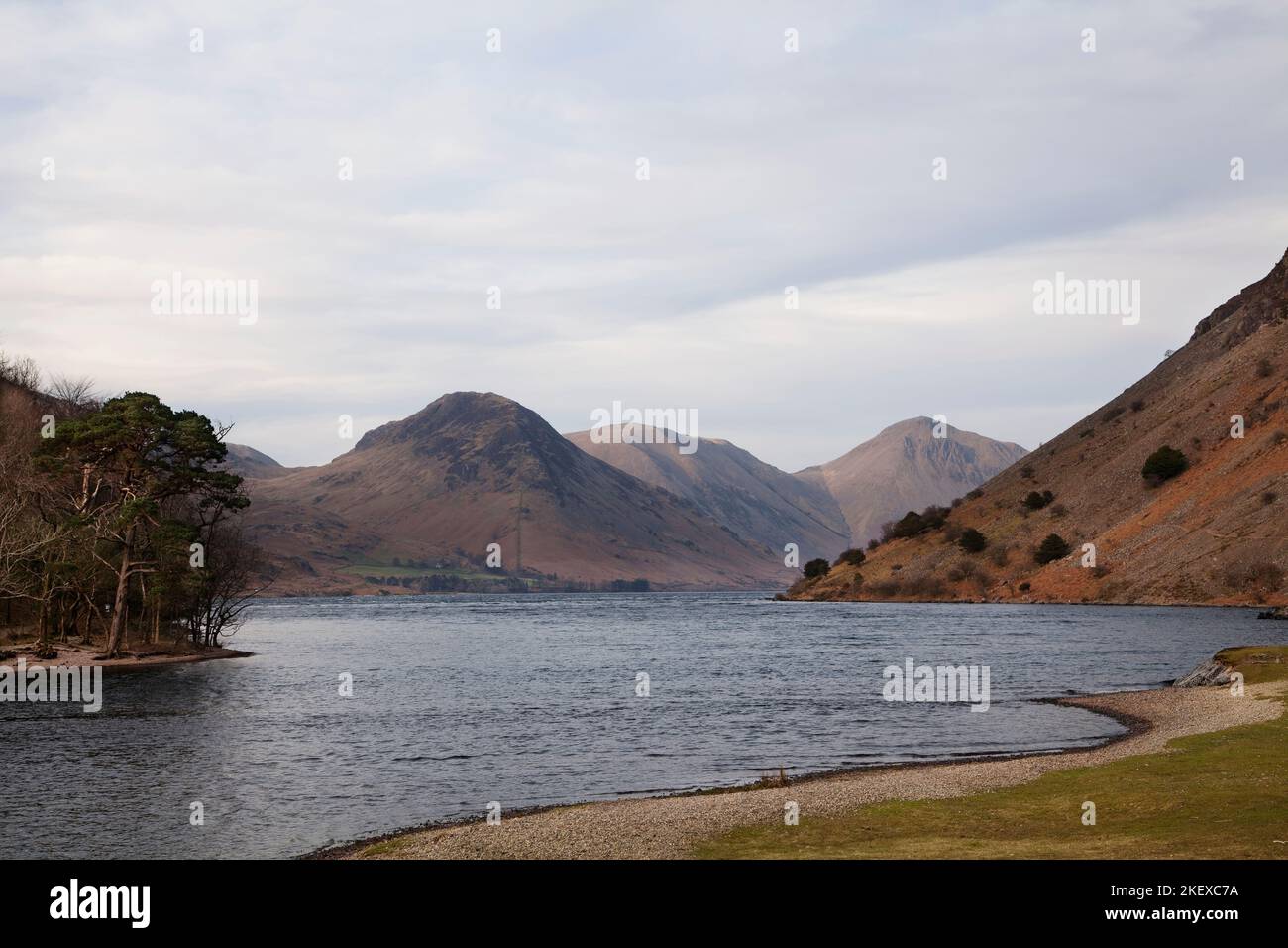 La sorgente del fiume Irt a Wast Water, nel Distretto dei Laghi Inglese Foto Stock
