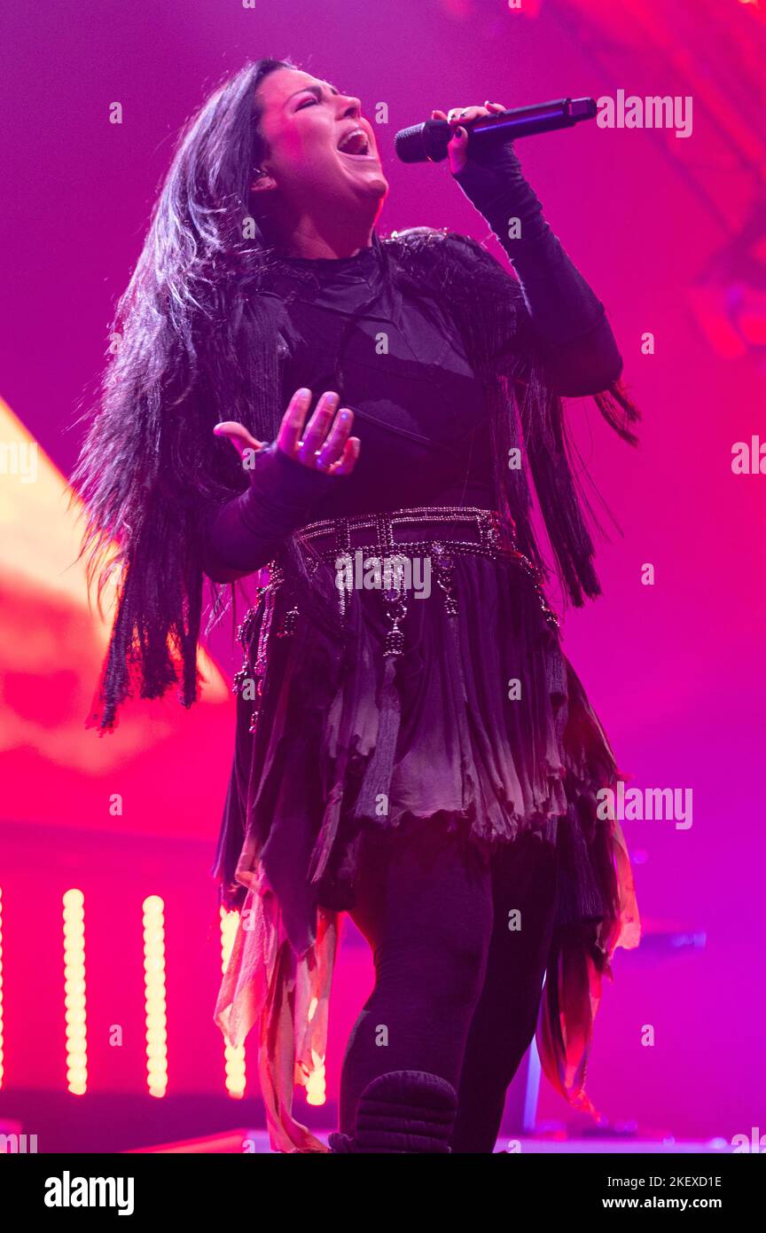 Londra, UK, 14/11/2022, cantante Amy Lee della rock band Evanescence che si esibisce in concerto al O2 di Londra. Credit: John Barry/Alamy live news Foto Stock