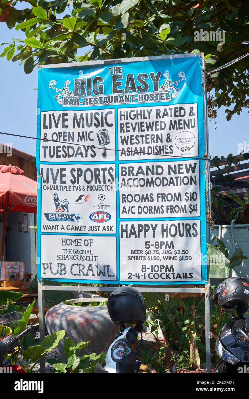 Pubblicità per il Big Easy Bar Restaurant e l'Hostel Sihanoukville Cambogia Foto Stock