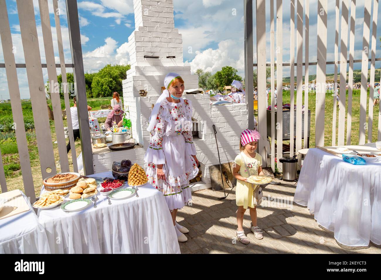 Kazan, Repubblica del Tatarstan, Russia - 3 luglio 2021: Sabantuy, il Tatar popolare vacanza sul campo Foto Stock