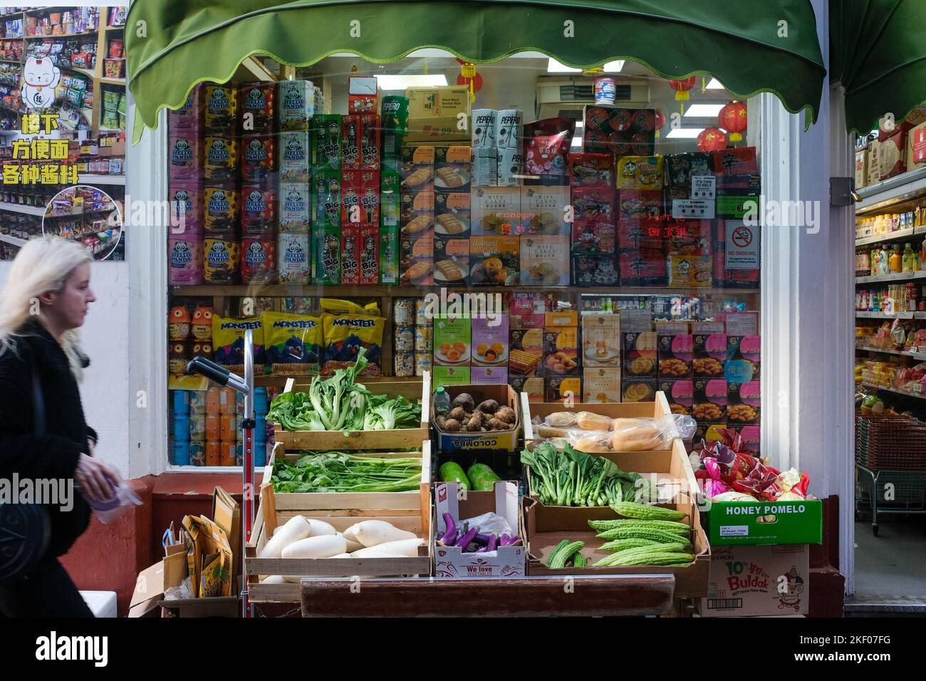 Asian Food Shop, China Town, Leicester Square, Londra Foto Stock