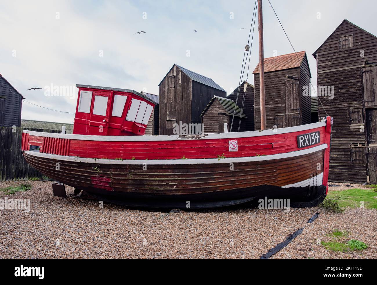 Hastings, East Sussex, Regno Unito, novembre 11th 2022. Storico sentiero vecchi edifici di pesca Foto Stock