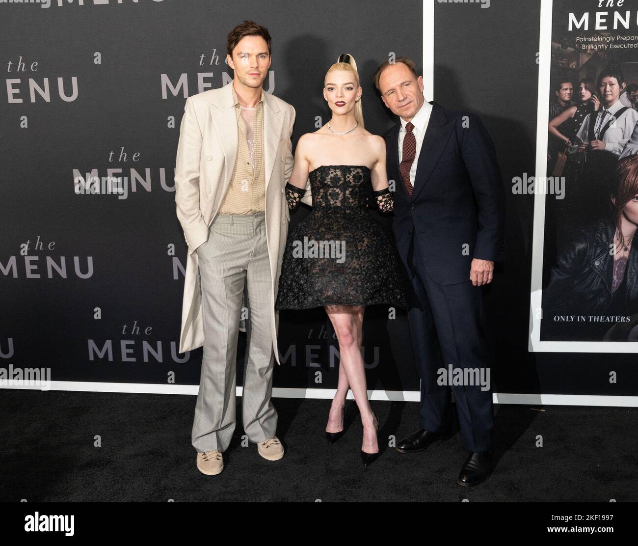 14 novembre 2022, New York, New York, Stati Uniti: Nicholas Hoult, Anya Taylor-Joy, e Ralph Fiennes partecipano alla prima del film Menu a AMC Lincoln Square (Credit Image: © Lev Radin/Pacific Press via ZUMA Press Wire) Foto Stock