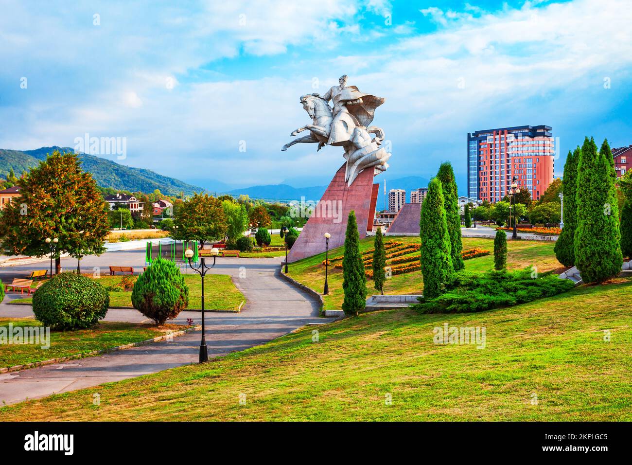 Vladikavkaz, Russia - 25 settembre 2020: Monumento al generale dell'esercito e al comandante militare sovietico Issa Pliyev o Pliev a Vladikavkaz Foto Stock