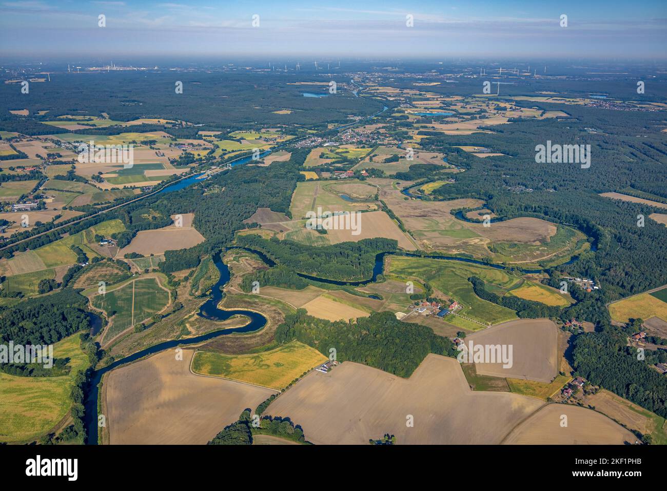 Veduta aerea, fiume Lippe meandro, Lippe loop, fiume e sviluppo di pianura alluvionale del Lippe Vogelsang, rinaturazione, in fondo blocco Ahsen, cit Foto Stock