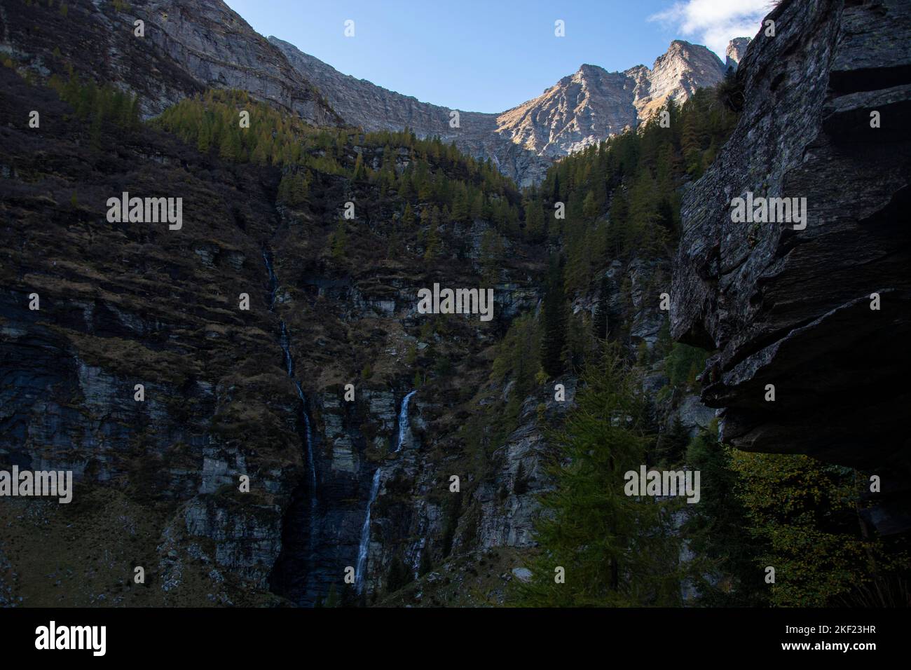 Wildnis im Val Nedro, einem schwer zugänglichen Seitental der Leventina Foto Stock