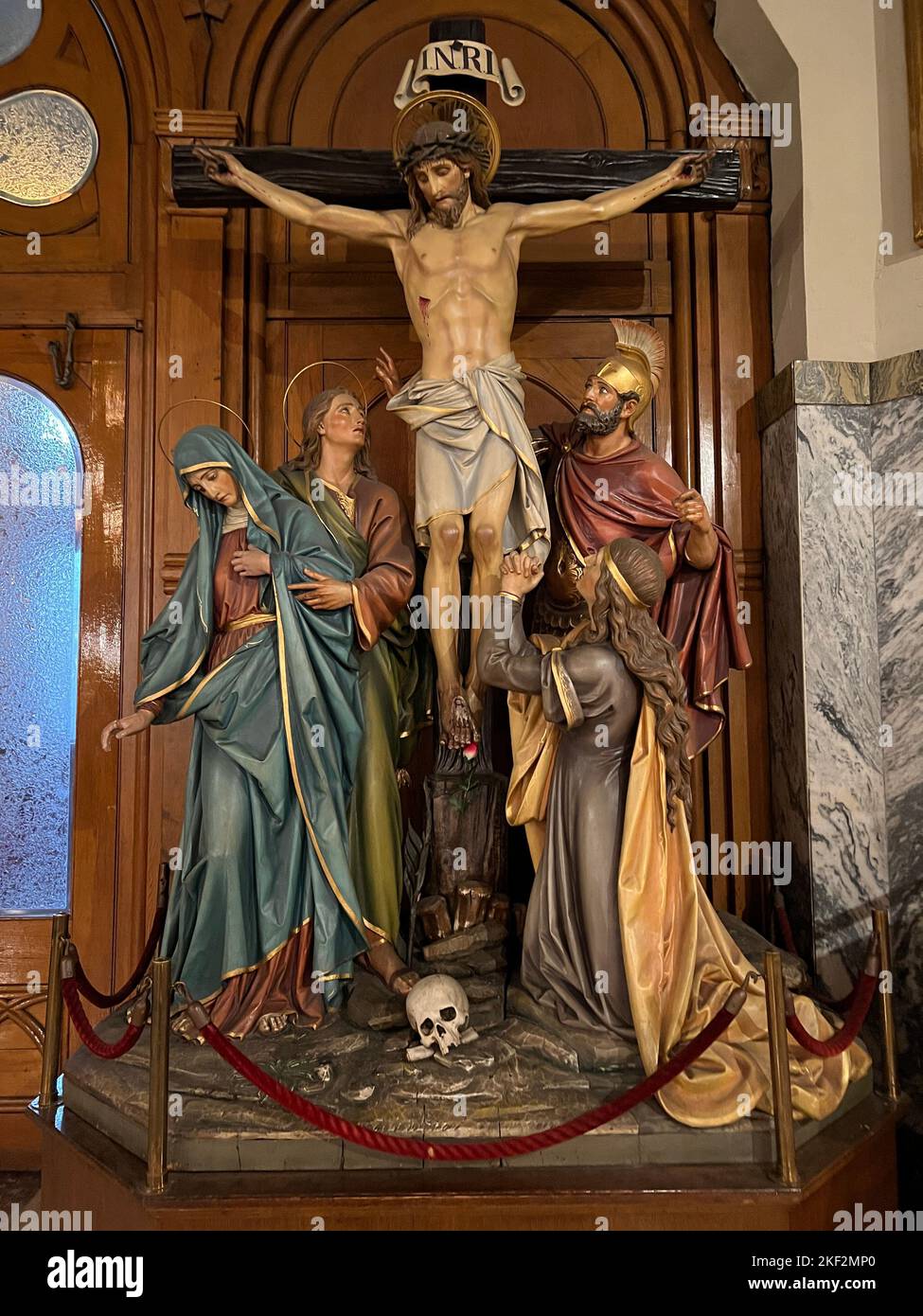 La Chiesa Cattolica Romana del Santissimo Redentore fu fondata nel 1844 dai Padri Redentoristi per servire il crescente numero di immigrati tedeschi che vivono nella città. Situato sulla East Third Street in un'area precedentemente conosciuta come Kleindeutschland ('piccola Germania'), l'attuale edificio della chiesa simile a una cattedrale fu costruito nel 1851-52 su disegno di un Sig. Walsh, e dedicato il 28 novembre 1852. Foto Stock