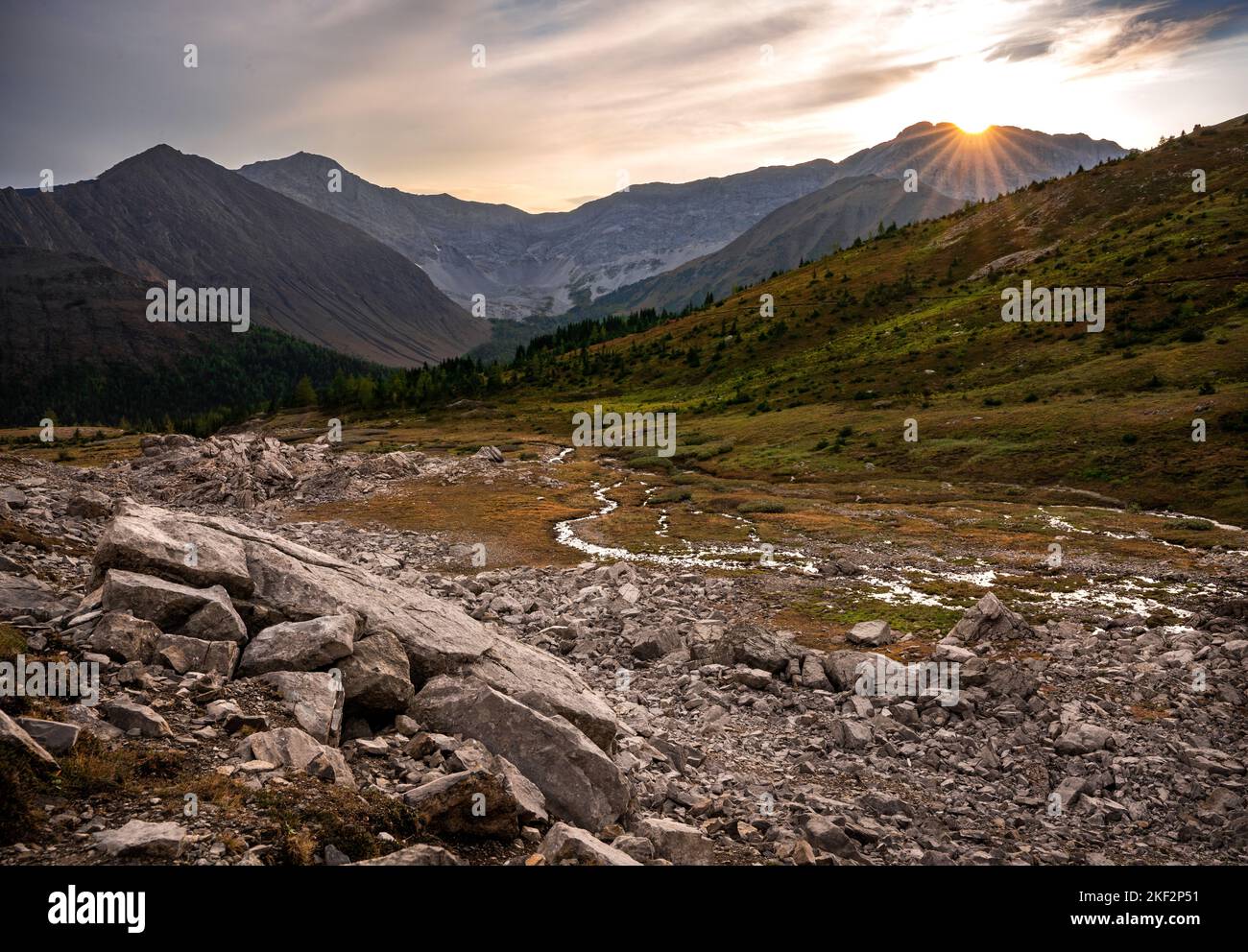 Ptarmigan Cirque sentiero escursionistico a Kananaskis Alberta Canada. Foto Stock