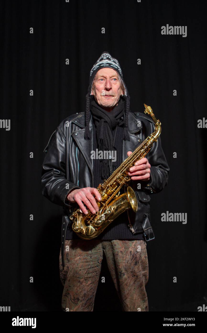 Nik Turner al Rituale spaziale 2, Kings Hall, Herne Bay, 26 gennaio 2013 Foto Stock