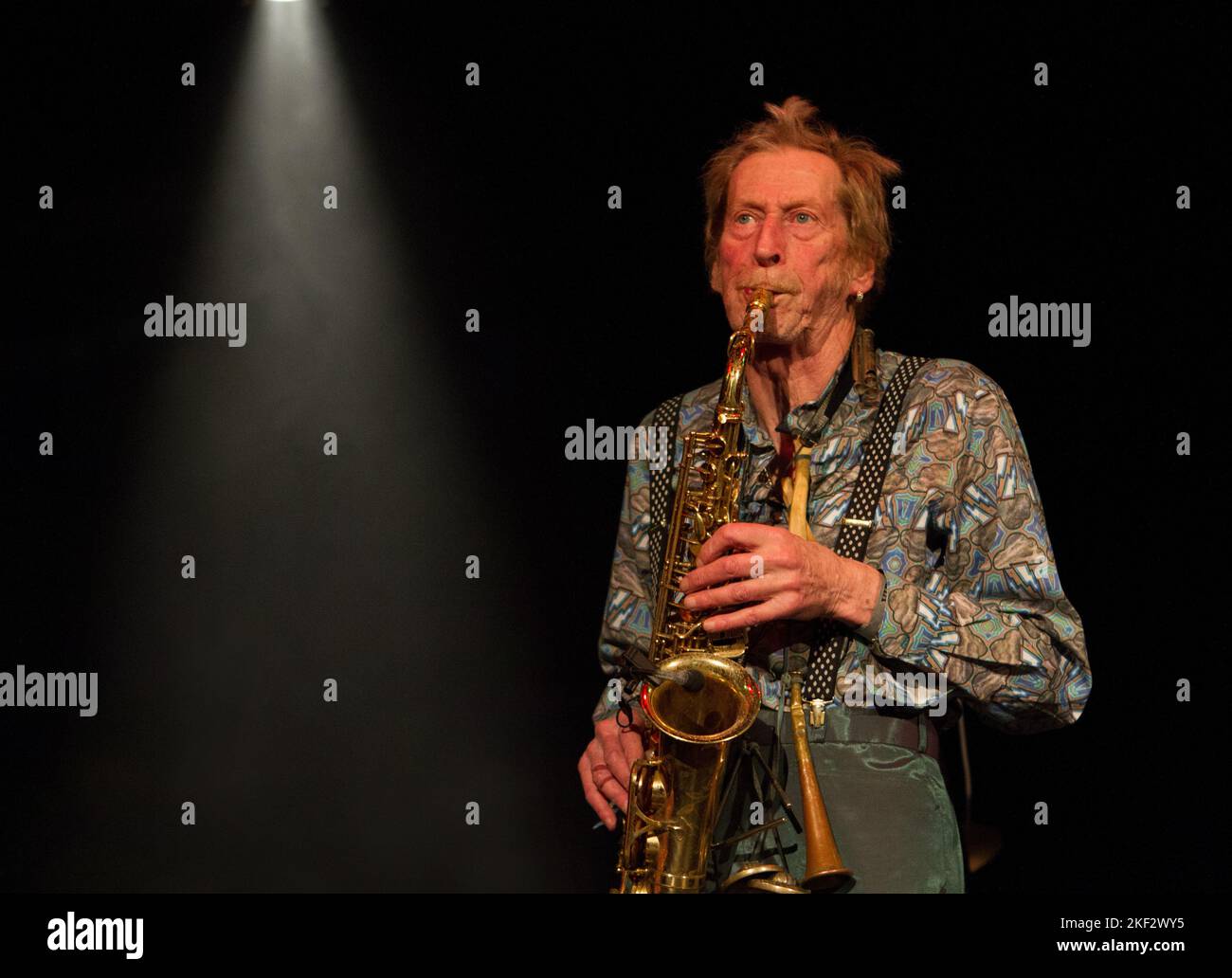 Nik Turner al Rituale spaziale 2, Kings Hall, Herne Bay, 26 gennaio 2013 Foto Stock