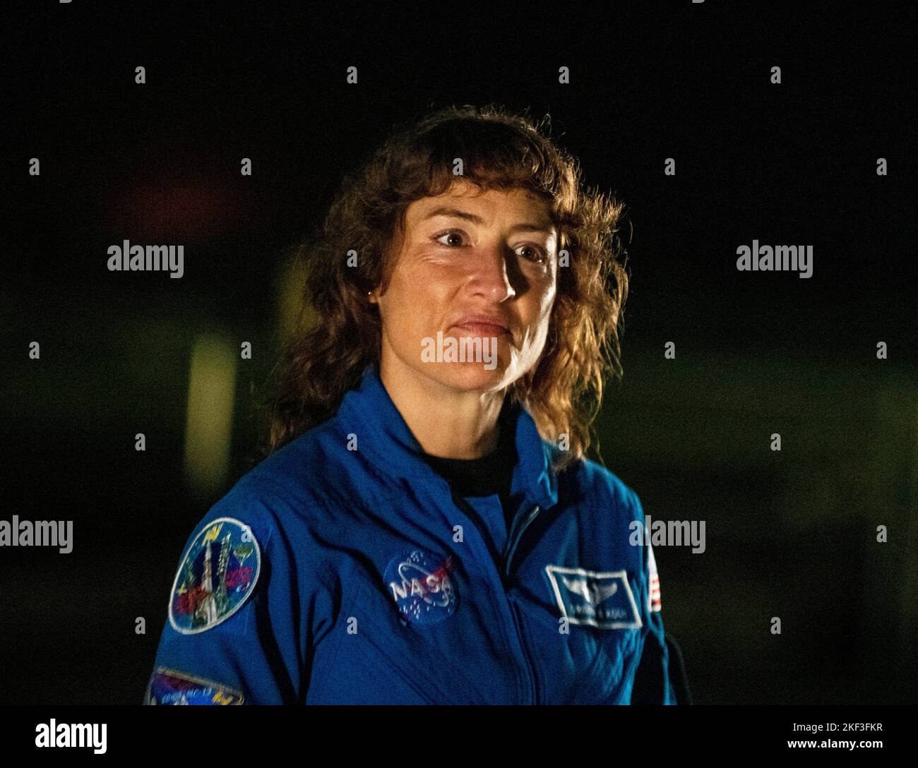 Cape Canaveral, Florida, Stati Uniti. 15th Nov 2022. 16 novembre 2022, Cape Canaveral, Florida: Christina Koch, astronauta della NASA, parla al Kennedy Space Center prima del lancio del razzo Artemis 1. Se il successo, il lancio invierà gli umani alla Luna, e oltre. (Credit Image: © Dominic Gwinn/ZUMA Press Wire) Credit: ZUMA Press, Inc./Alamy Live News Foto Stock