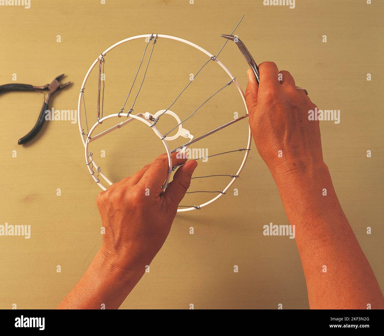 Fare un raggio supplementare sul paralume Foto Stock