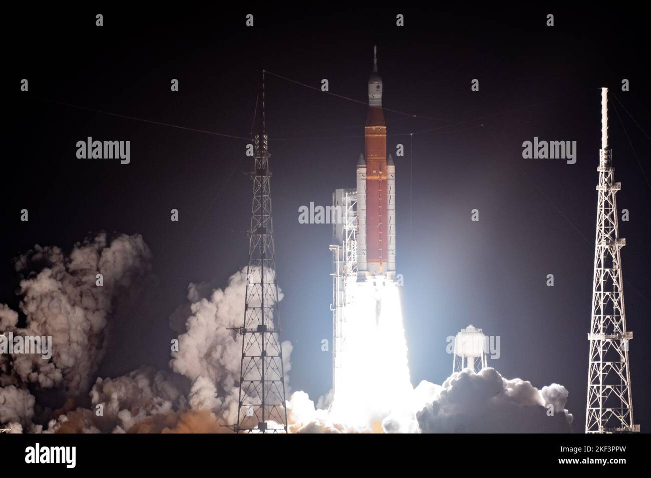 Liftoff del sistema di lancio spaziale NASA Foto Stock