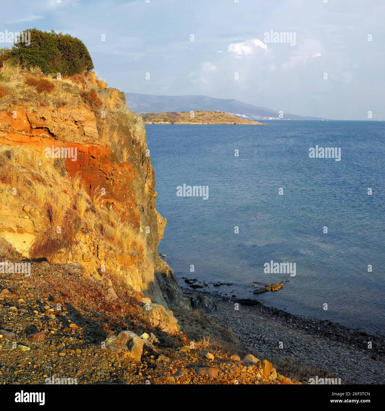 Deserto sul Mar Mediterraneo, Bodrum, Turchia. Natura selvaggia sul Mar Mediterraneo. Vicino all'antica città di Bodrum, Turchia. Foto Stock
