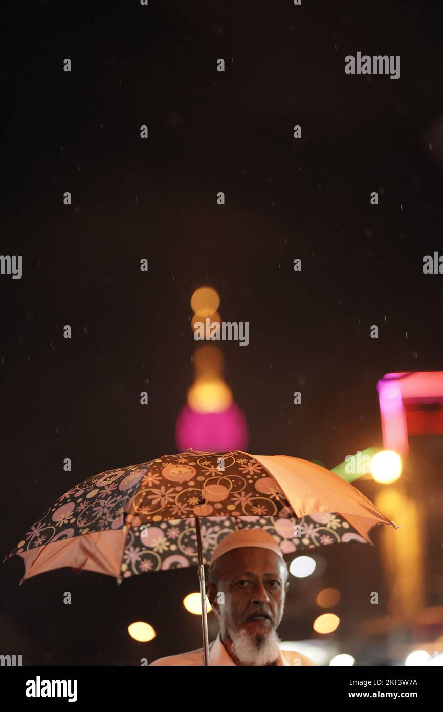 Vita notturna a colombo | Lotus torre Foto Stock