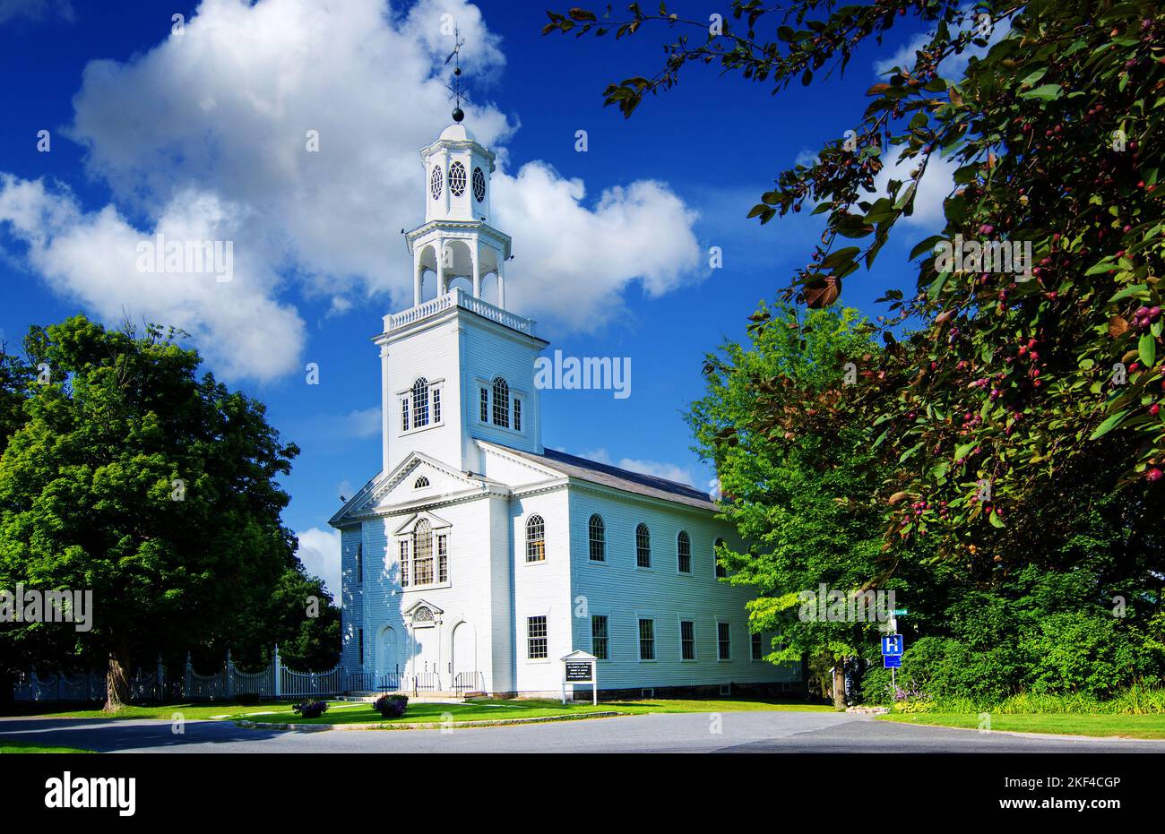 USA; Nordamerika, Bennington Vermont VT, prima chiesa congregazionale, Kirche, Religione, Baujahr 1805, Vecchia prima Chiesa, Erste alte Kirche, Kirche Foto Stock