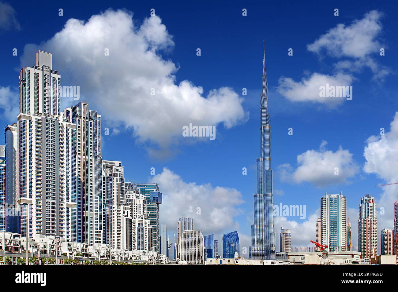 Skyline von Dubai mit Burj Khalifa, VAE, Emirato di Vereinigte Arabische, Foto Stock