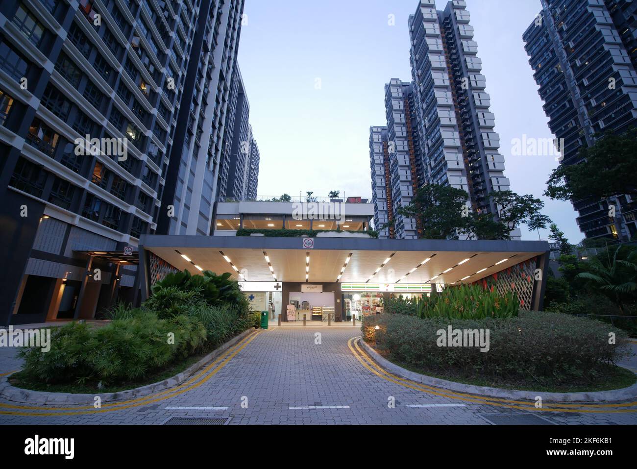 Singapore dawson 22 giugno 2022, vista ad angolo basso di SkyVille a Dawson Foto Stock