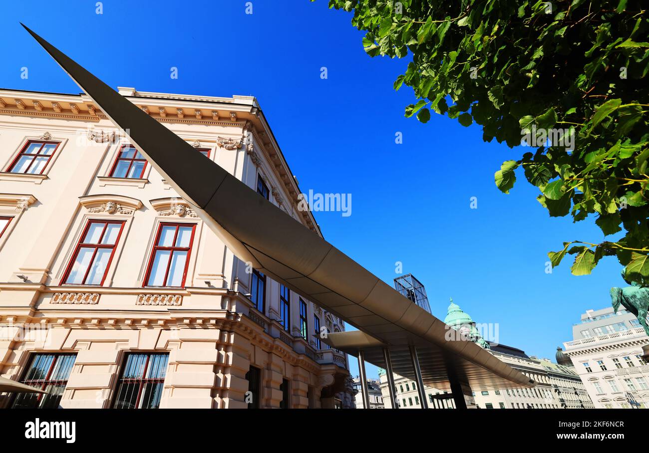 Albertina, Vienna, Kunst, Museo, Museo di Vienna, es ist ein Kunstmuseum mit Gemälden in Wien. Es zählt zu den beddeutendsten Museen der Welt.. Foto Stock