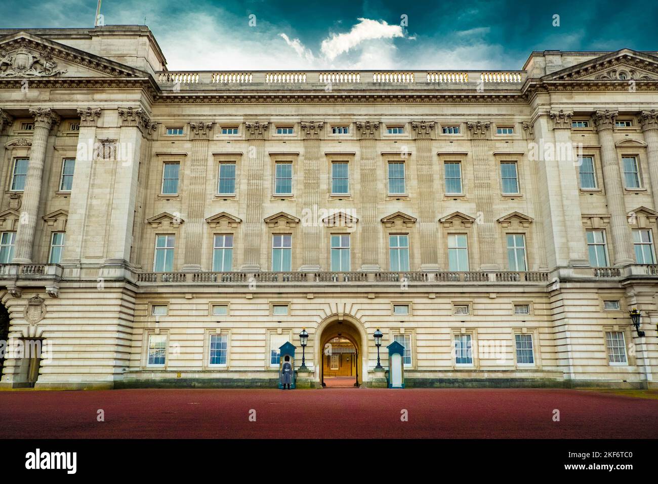 Le Guardie reali Britanniche a Buckingham Palace. Foto Stock