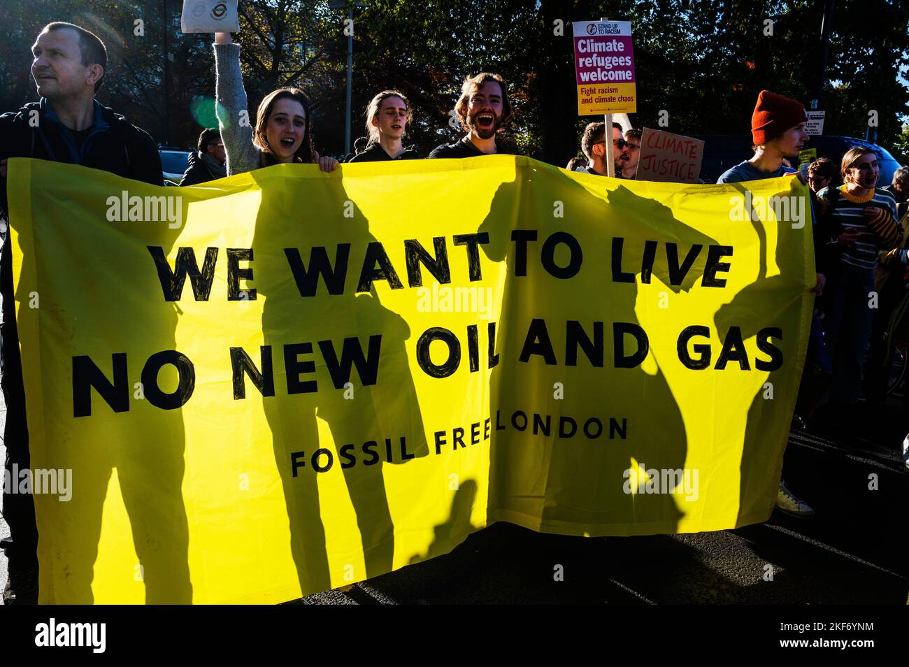 Il 12th 2022 novembre i manifestanti si sono dimostrati per la giustizia climatica nel centro di Londra mentre i colloqui della COP 27 terminano in Egitto. Foto Stock