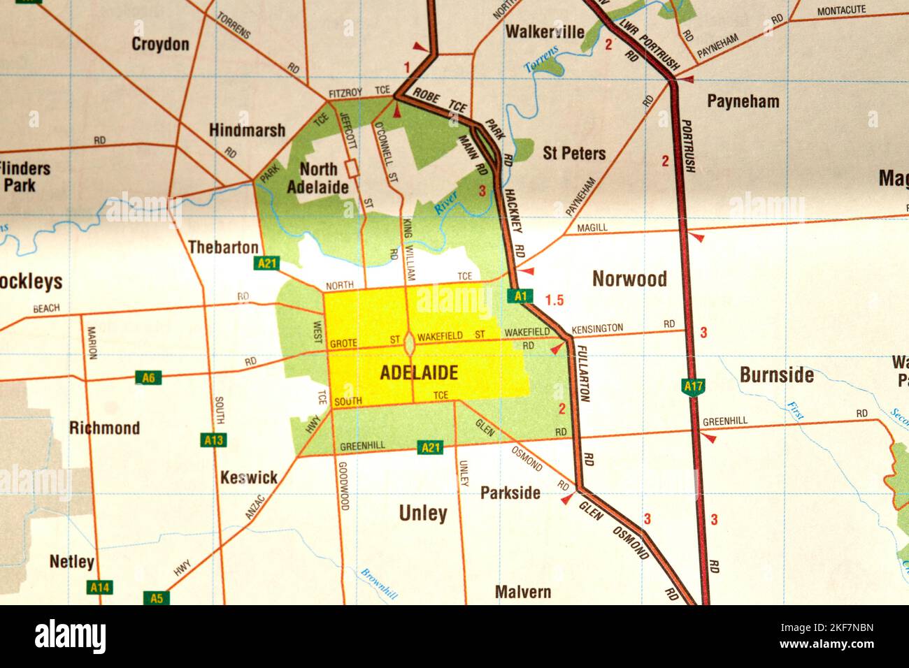 Mappe delle città australiane il vecchio modo di viaggiare prima del GPS! Foto Stock