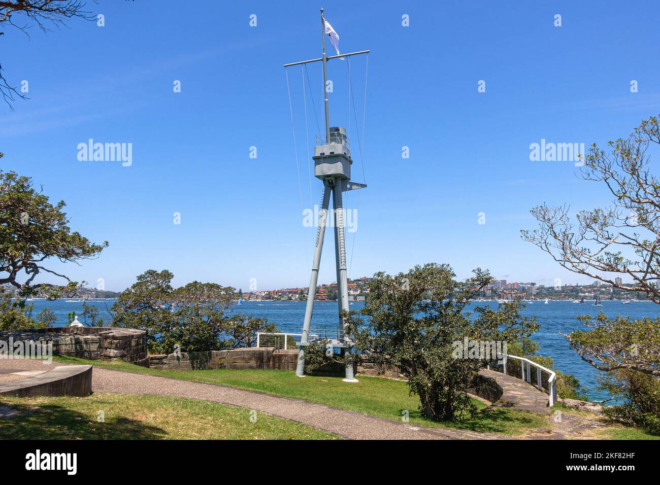 L'albero commemorativo HMAS Sydney i a Bradley Head nel porto di Sydney, Australia Foto Stock