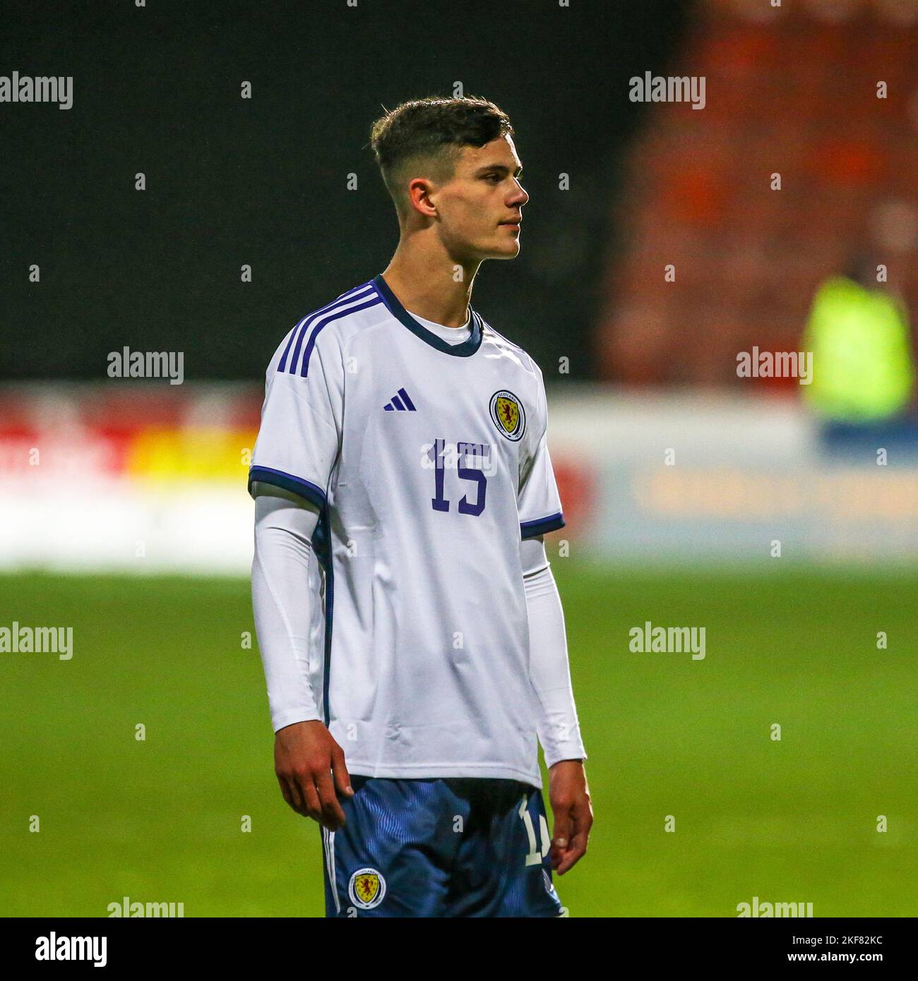 16 novembre 2022, Glasgow, Regno Unito. La Scozia ha giocato l'Islanda nel Campionato europeo Under 19 2023 dell'EUFA allo stadio Firhill di Glasgow, Scozia, Regno Unito. L'Islanda ha vinto da 1 - 0 e il gol vincente per l'Islanda è stato segnato da Orri Oskarsson. Credito Findlay / Alamy Live notizie Foto Stock