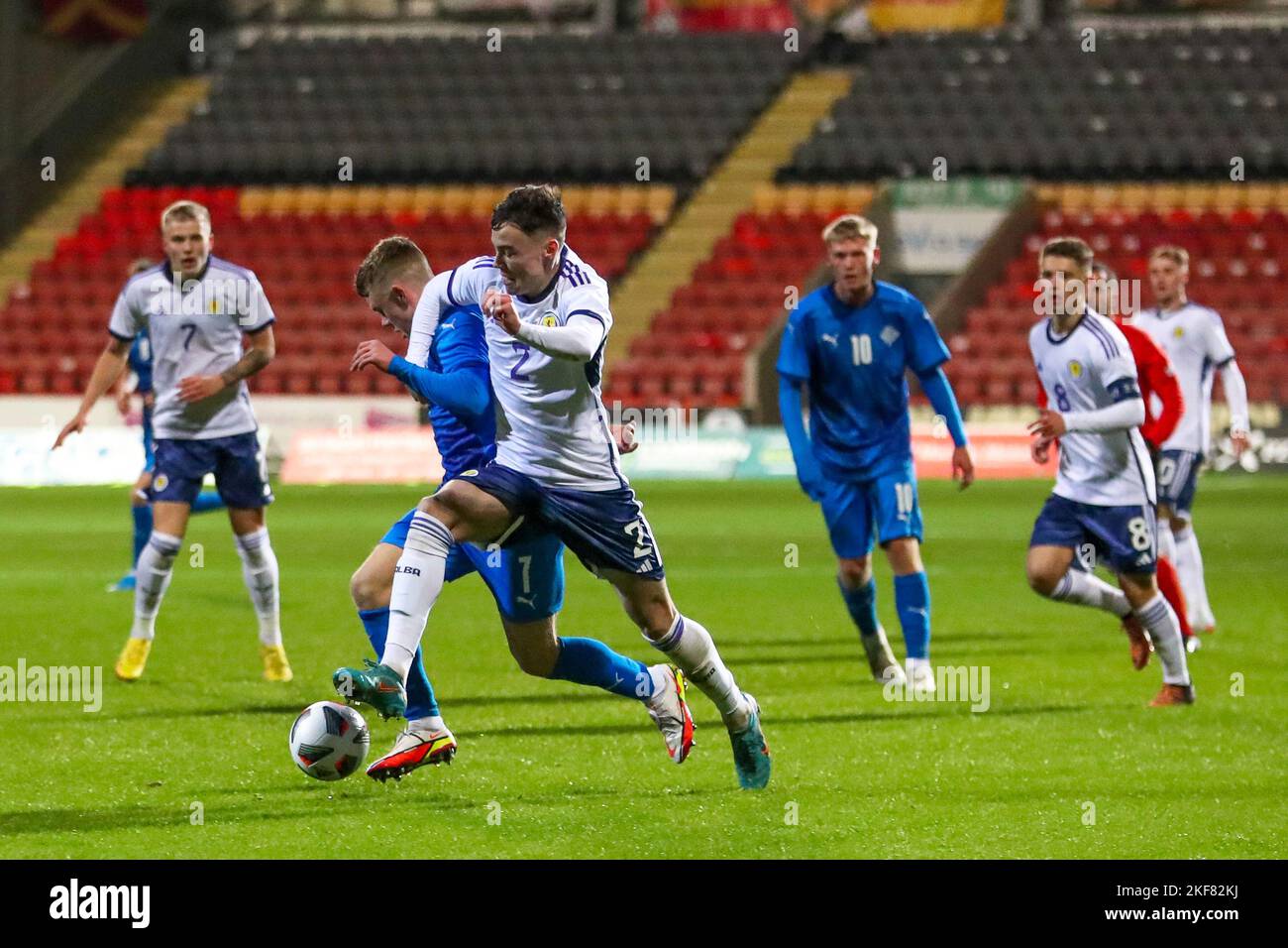 16 novembre 2022, Glasgow, Regno Unito. La Scozia ha giocato l'Islanda nel Campionato europeo Under 19 2023 dell'EUFA allo stadio Firhill di Glasgow, Scozia, Regno Unito. L'Islanda ha vinto da 1 - 0 e il gol vincente per l'Islanda è stato segnato da Orri Oskarsson. Credito Findlay / Alamy Live notizie Foto Stock