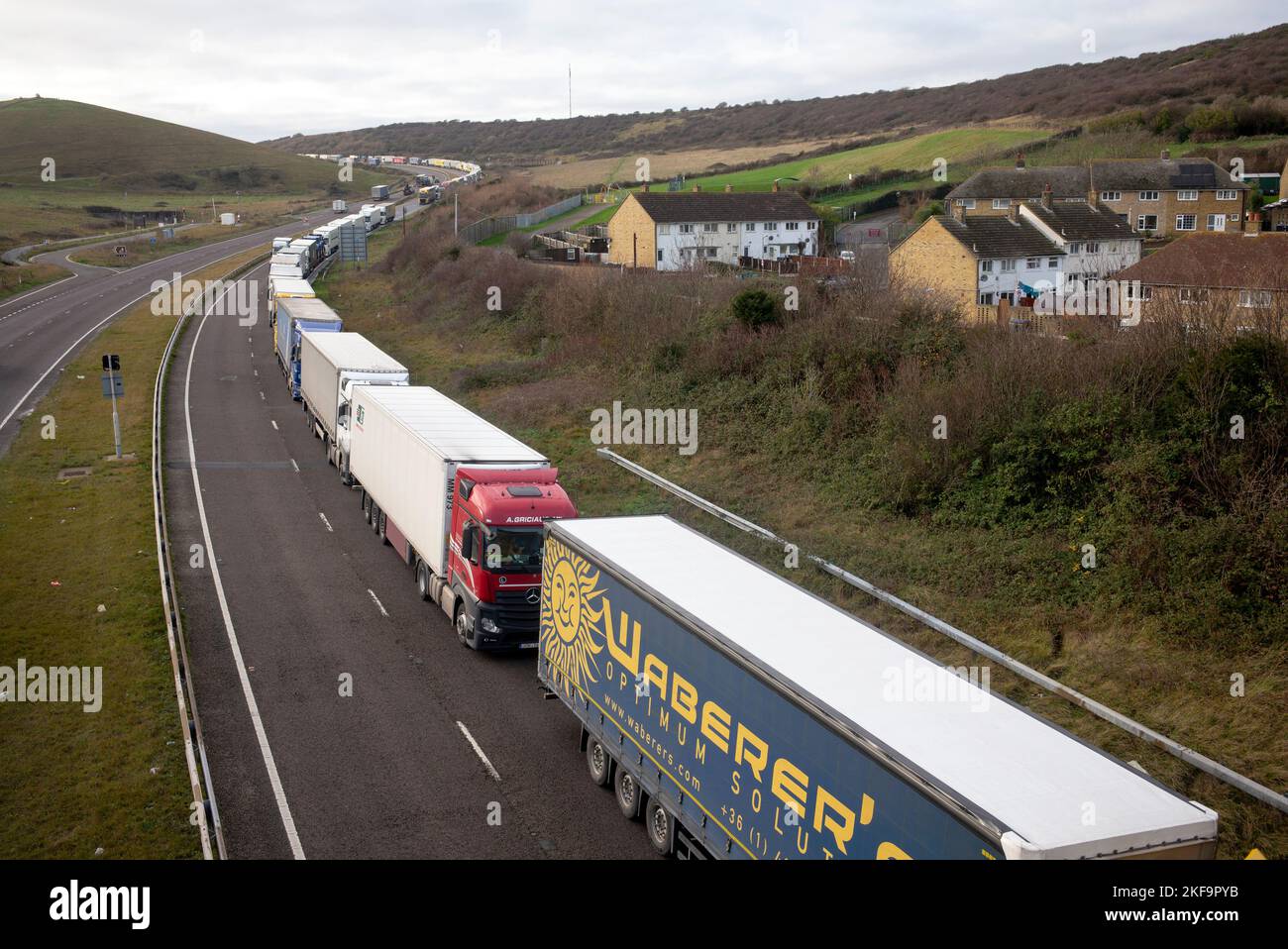 Congestione stradale sulla M20 per il porto di dover a causa della Brexit Foto Stock