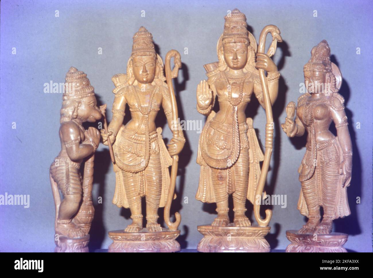 Rama Darbar include di Lord RAM, Laxman, Maa Sita, Lord Hanuman, Lord Rama è gentile e si preoccupa di più dei suoi devoti, così le preghiere offerte a Lord Rama non vanno mai vuote. Lord Rama insegna a camminare sulla via del dharma e della giustizia. Foto Stock