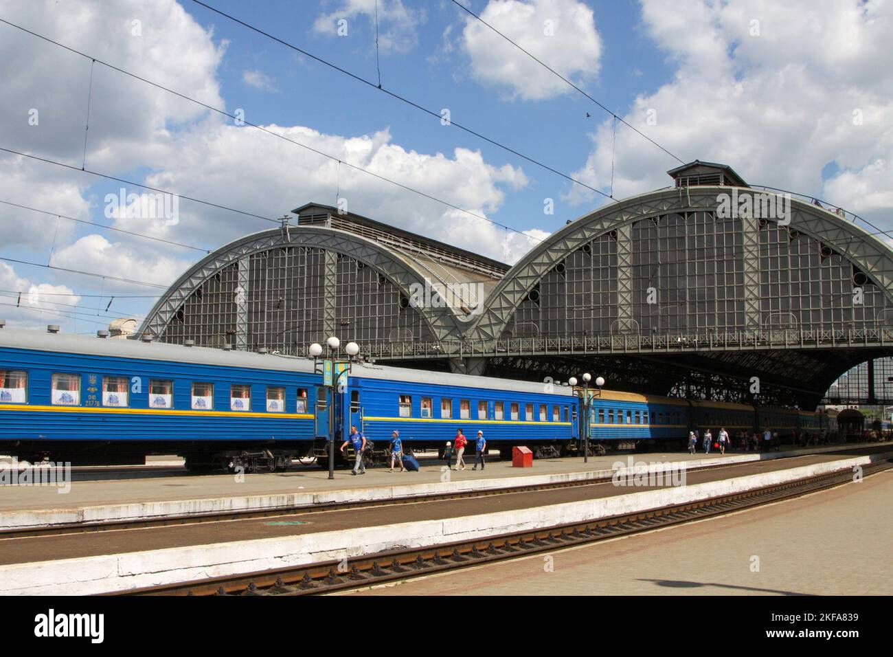 Ucraina, stazione ferroviaria di Leopoli prima della guerra Foto Stock