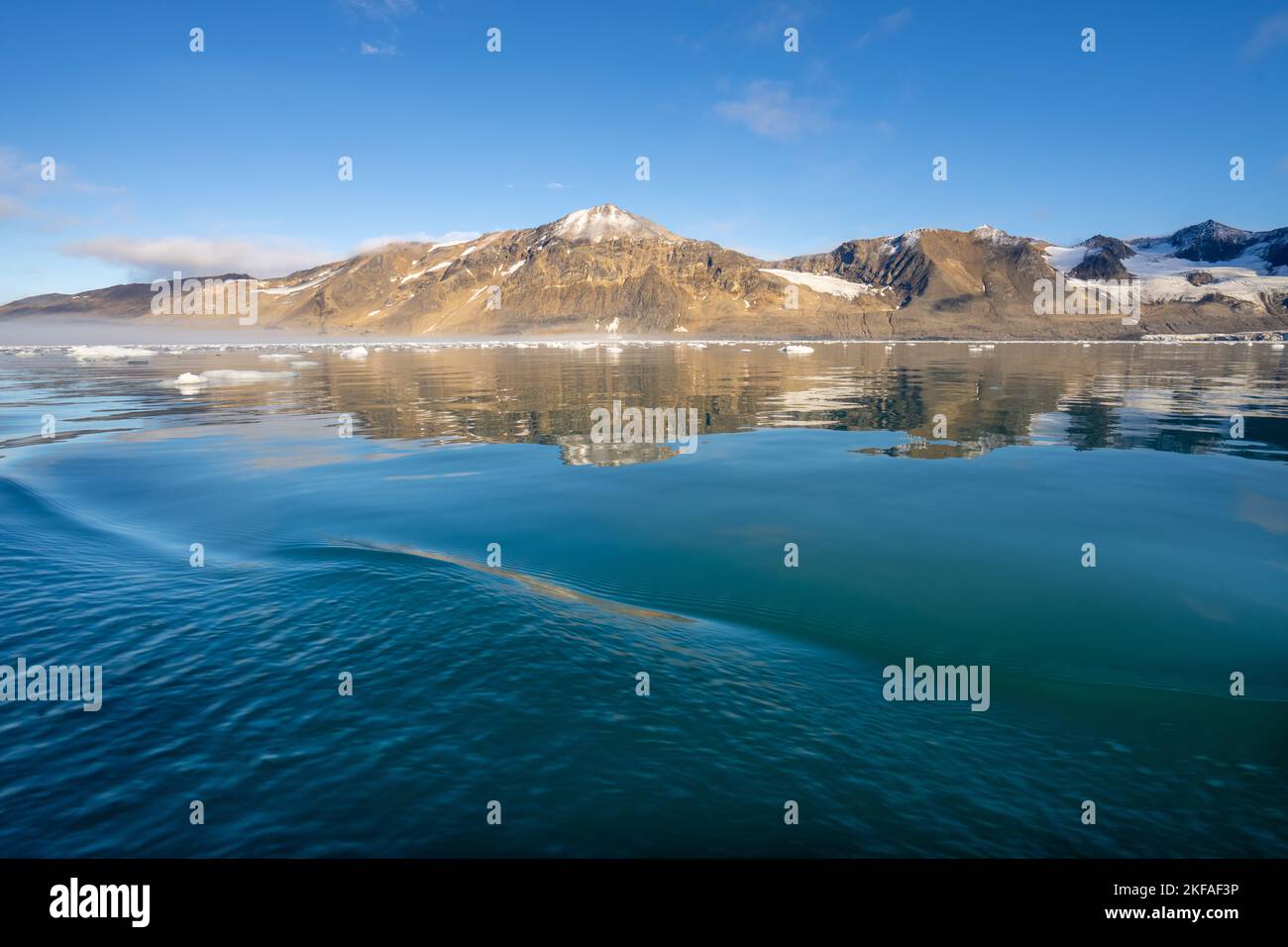 Paesaggio artico del Mare del Nord, Longyearbyen, Svalbard, Norvegia Foto Stock