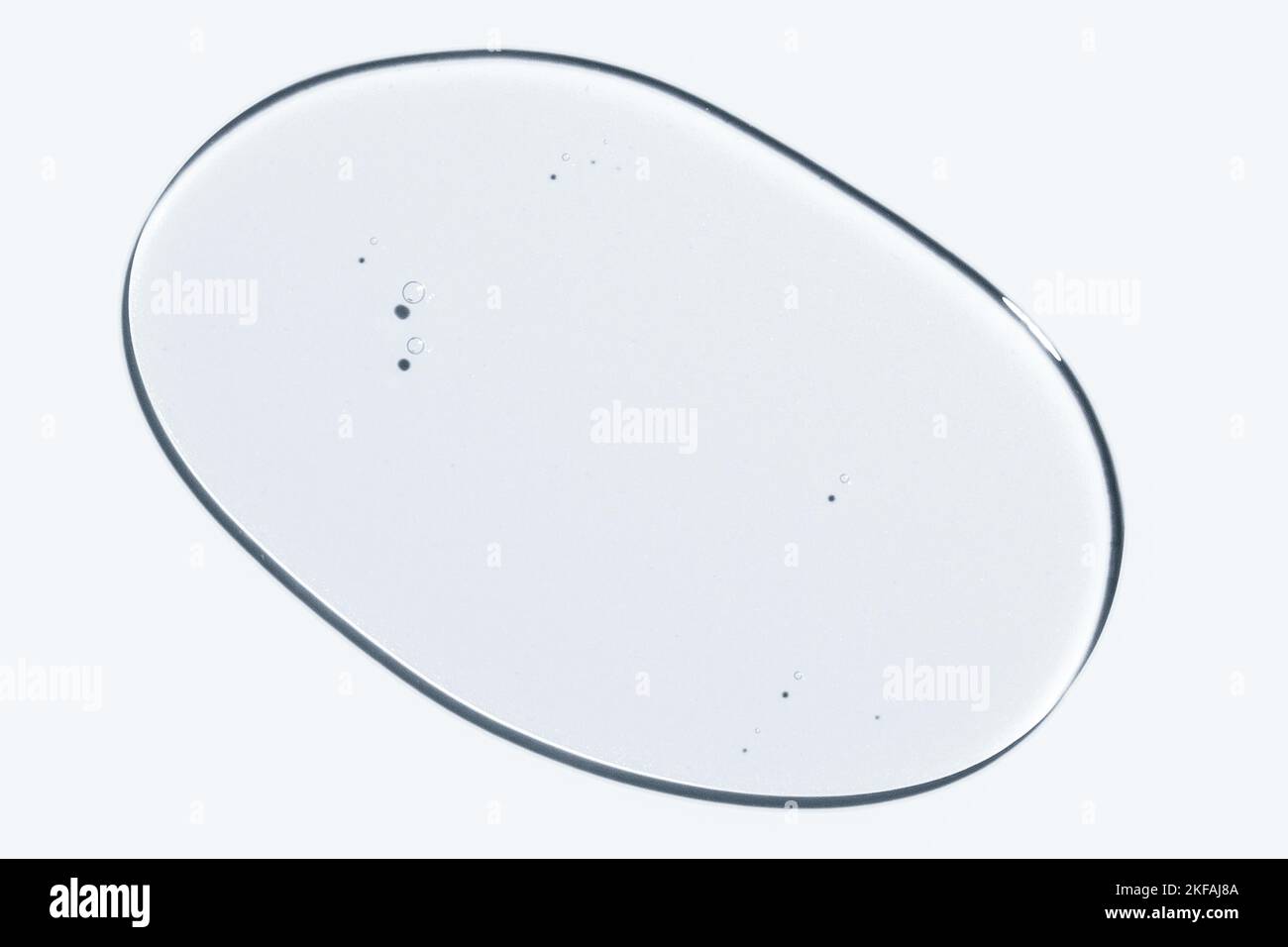 Struttura del gel. Su sfondo bianco. Gel trasparente. Gocce, coda, medicina, fertilizzazione, ricerca laboratorio, gel cosmetico, gel medico Foto Stock