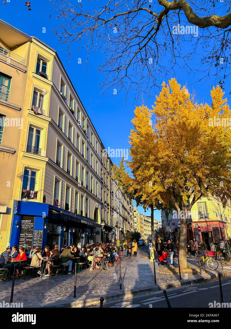 Parigi, Francia, Parigine Cafe Terrace vicino a Belleville Park, scene di strada Foto Stock