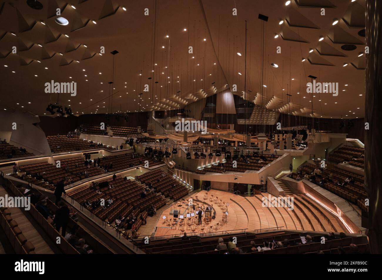 Berlino, Germania - Settembre 2022: Sala principale della Berliner Philharmonie è una sala concerti a Berlino, Germania. Sede della Berlin Philharmonic Orchestra Foto Stock