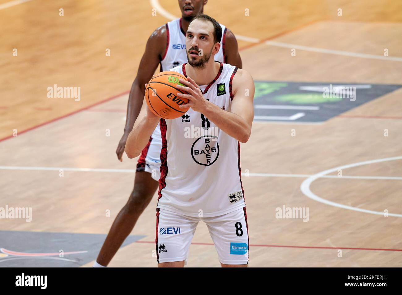 LEVERKUSEN, GERMANIA - NOWEMBER 16, 2022: Dejan Kovacevic. BARMER 2. Pallacanestro Bundesliga. Gioco di basket Bayer Giants Leverkusen vs Medipolis SC Jen Foto Stock