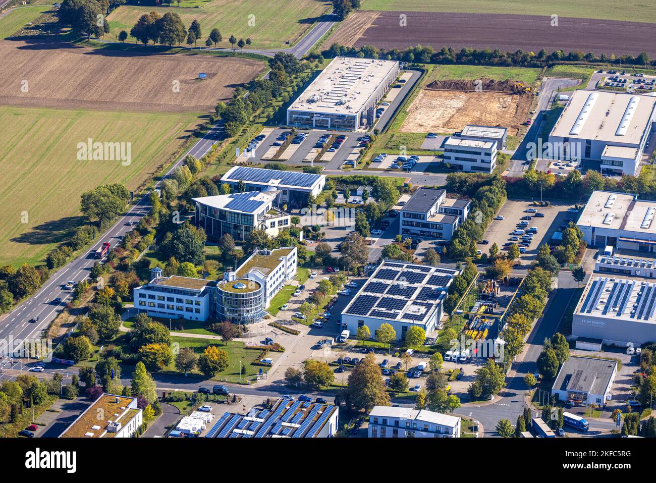 Veduta aerea, parco industriale Unna, centro di qualificazione Volkswagen Unna con cantiere, servizi pubblici, insediamento scienziato, Uelzen, Unna, Foto Stock