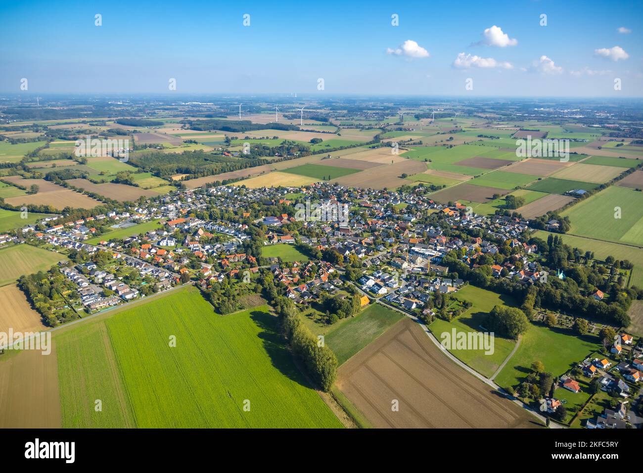 Vista aerea, vista sull'ubicazione, cantiere e nuova area di costruzione Große-Oetringhaus-Straße, casa di cura Haus am Hellweg, Hemmerde, Unna, Ruhrgebiet Foto Stock