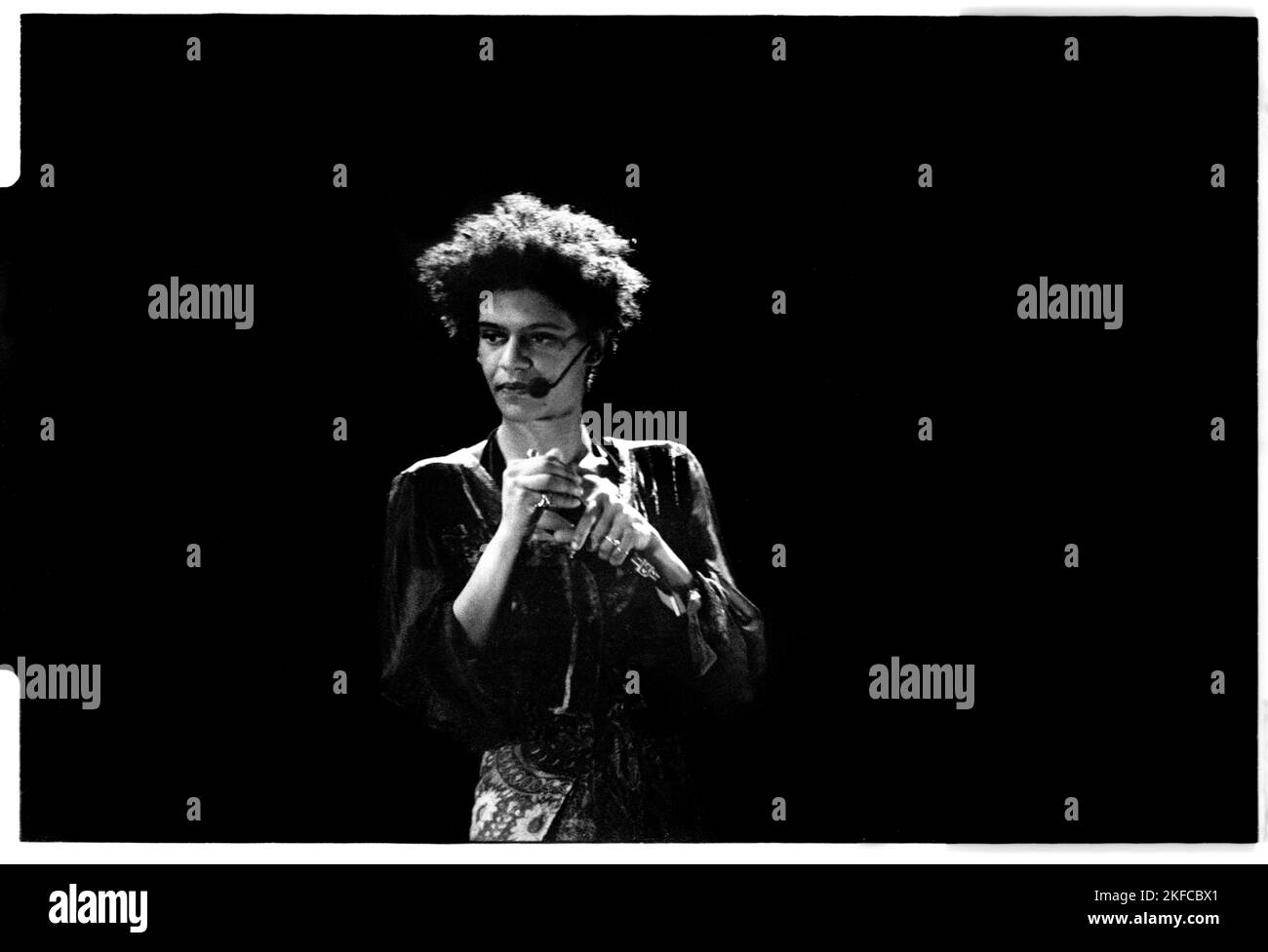 Marie Daulne di Zap Mama sul Jazz Stage al Festival di Glastonbury, Pilton, Inghilterra, giugno 24 1995. Fotografia: ROB WATKINS Foto Stock