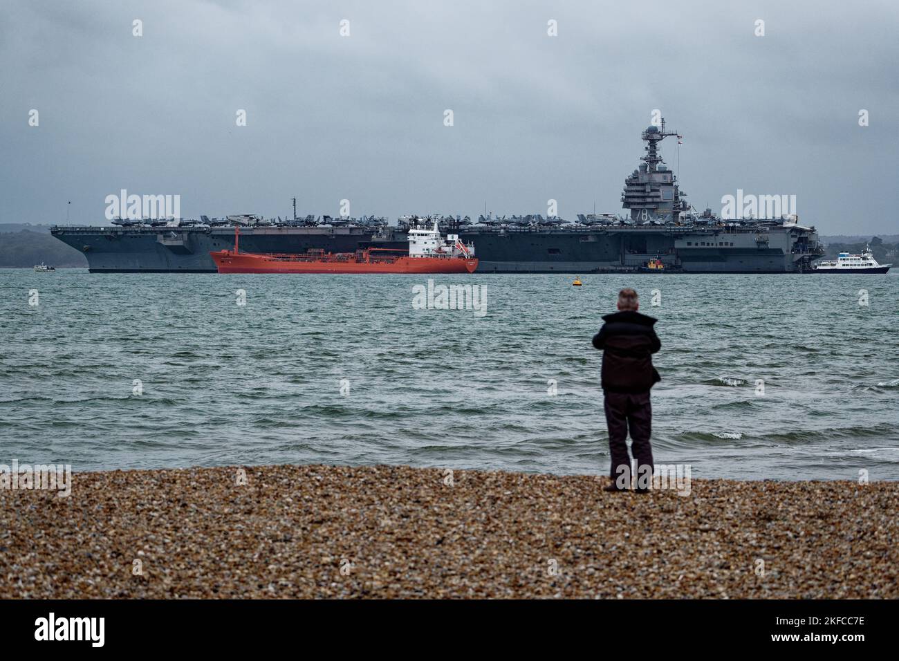 USS Gerald R Ford in visita al Solent Foto Stock